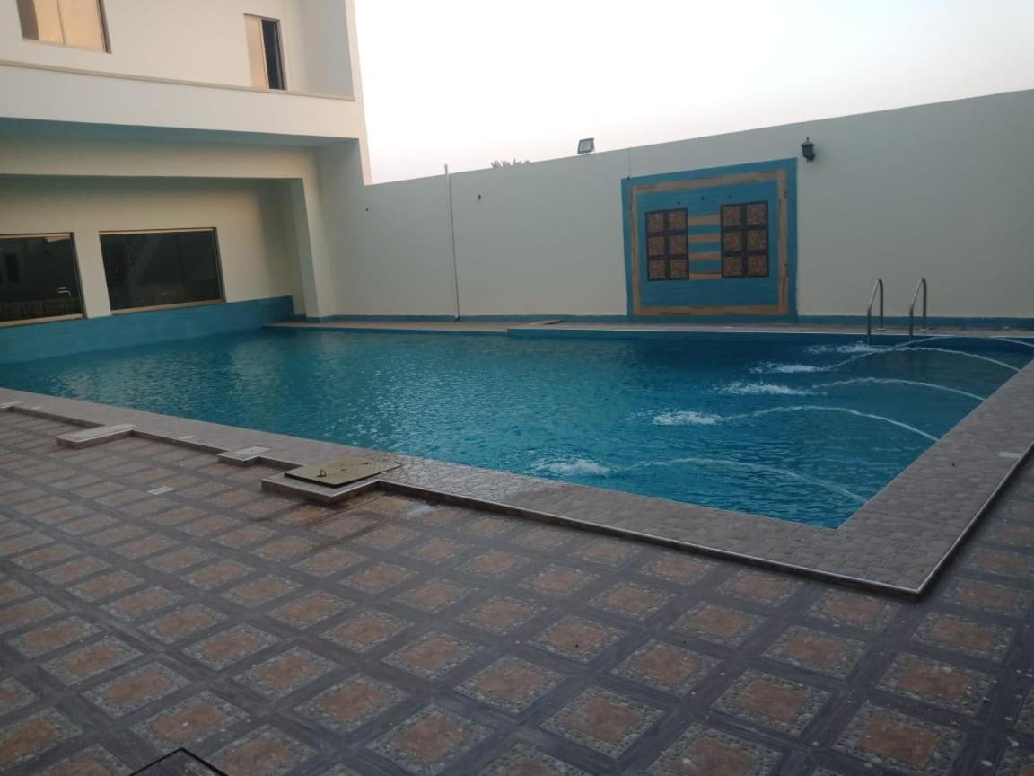 Shahi Palace Hotel Chichawatni Extérieur photo